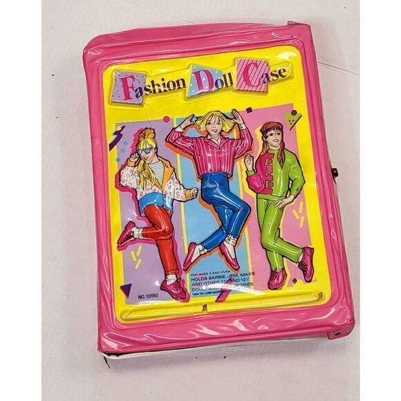 Vintage doll carrier with clothing - Picture 5 of 5